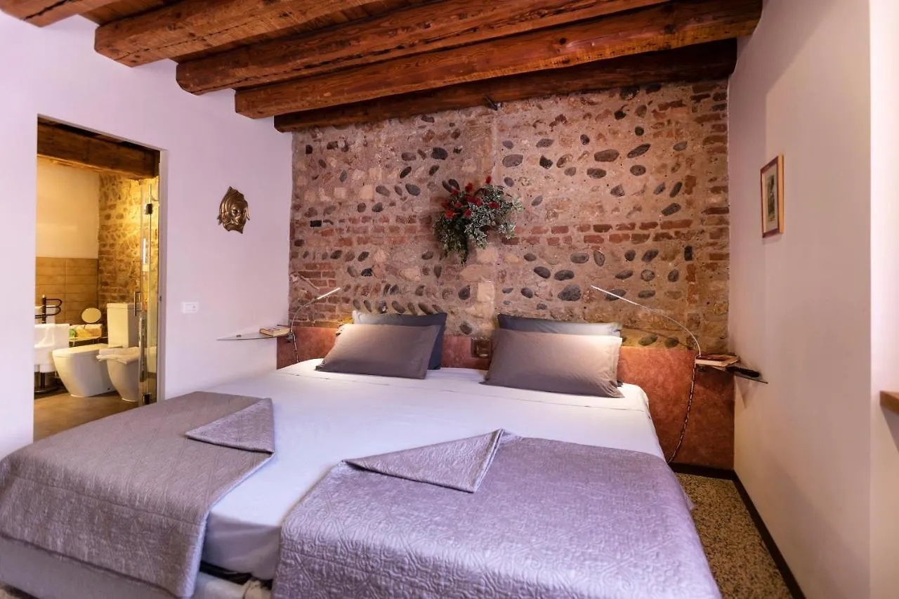 La Bella Verona Wine Suite 0*,