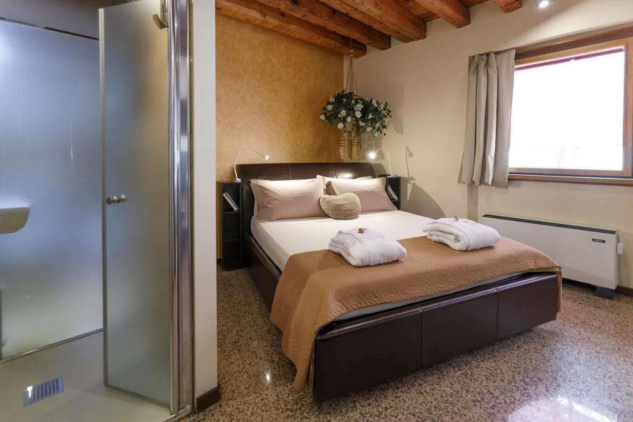 La Bella Verona Wine Suite Italy