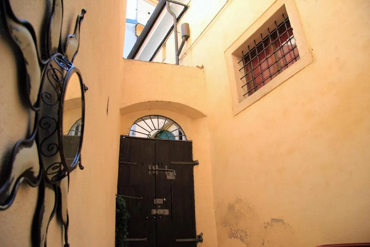 La Bella Verona Wine Suite 0*,
